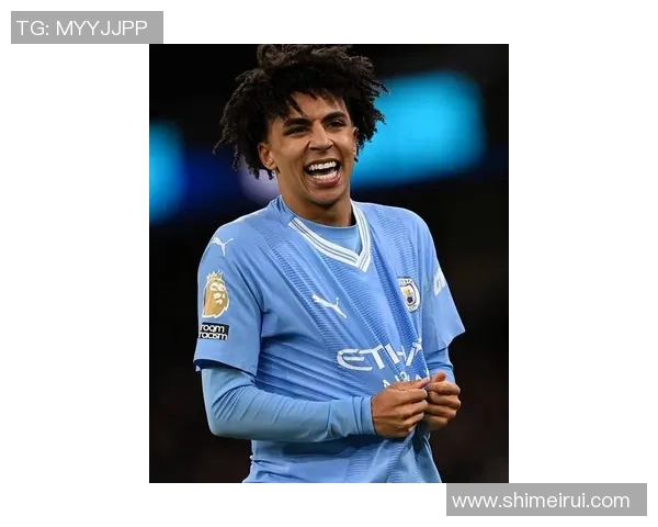 2025新一代足球明星崭露头角 未来足坛的璀璨之星全面盘点 2025新一代足球明星崭露头角 未来足坛的璀璨之星全面盘点